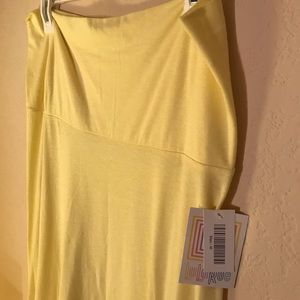Medium LuLaRoe maxi skirt, **new with tags**